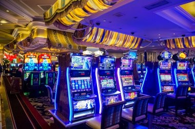 Three Card Poker live dealer table at kingslot88 with multi-camera feed